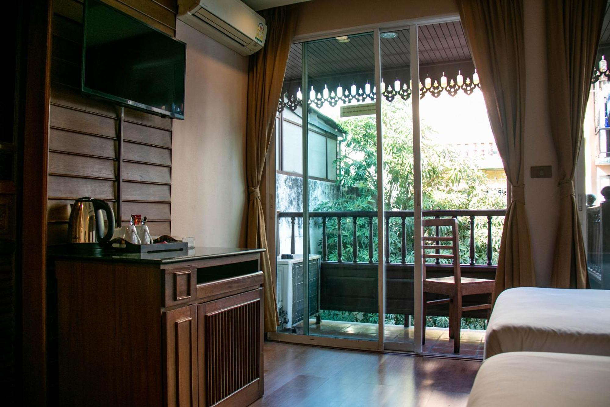 Lamphu Tree House Boutique Hotel Bangkok Exterior foto